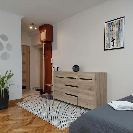 Domin Domin Apartment Czestochowa Bagian luar foto