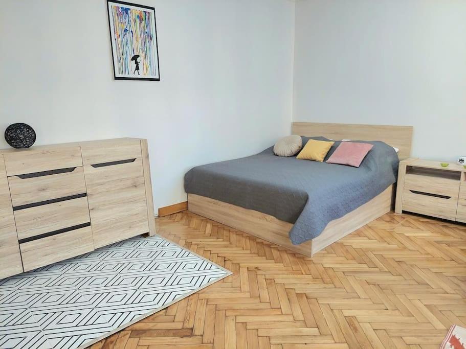 Domin Domin Apartment Czestochowa Bagian luar foto